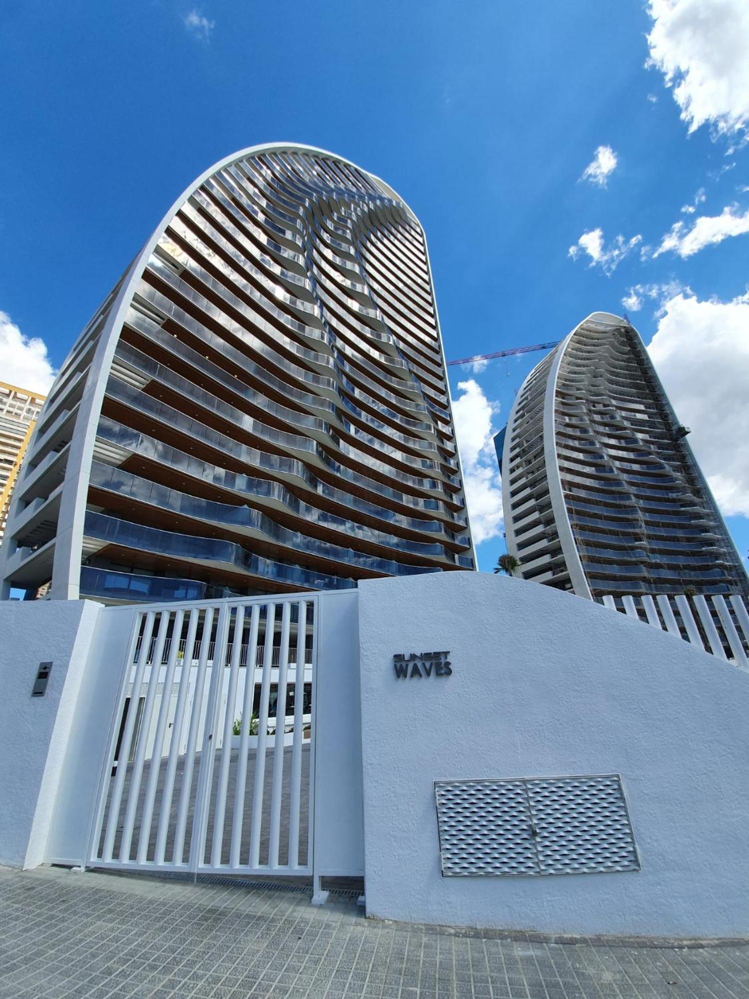 Sunset Waves Vistas Al Mar Apartment เบนิดอร์ม ภายนอก รูปภาพ